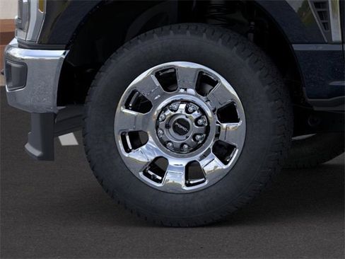 New 2026 Ford F250 Lariat w/ Chrome Package image 19