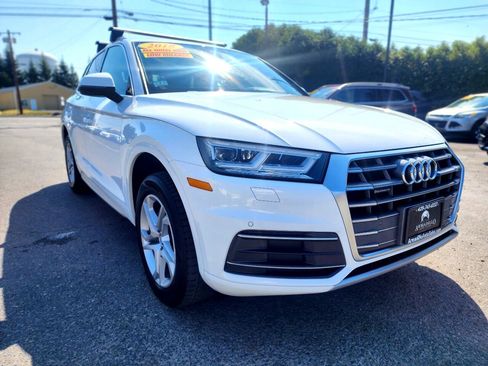 Used 2018 Audi Q5 2.0T Premium Plus w/ Premium Plus Package image 3