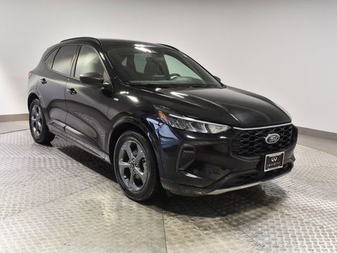 Used 2023 Ford Escape ST-Line image 8