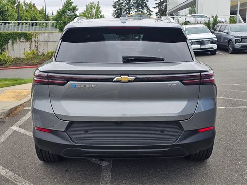 Used 2026 Chevrolet Equinox EV LT AWD/4WD image 4
