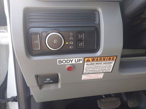 New 2026 Ford F550 4x4 Regular Cab Super Duty image 17