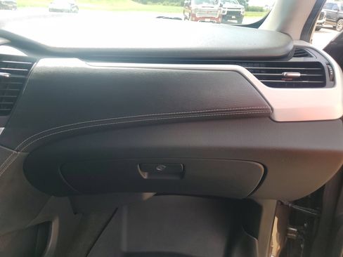 Used 2016 GMC Yukon SLT AWD/4WD image 36