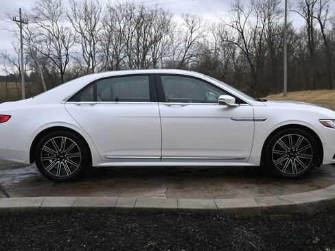 Used 2017 Lincoln Continental Reserve w/ Technology Package image 4
