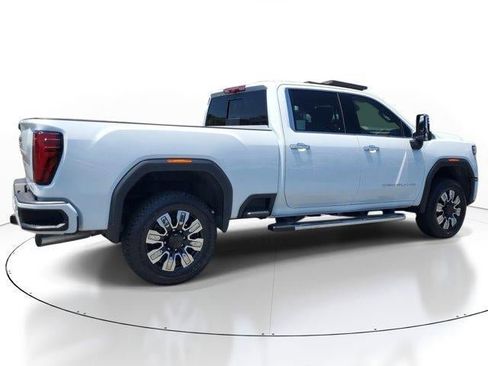 New 2026 GMC Sierra 2500 Denali w/ Technology Package AWD/4WD image 3