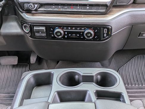 Used 2026 Chevrolet Silverado 1500 LT AWD/4WD image 19