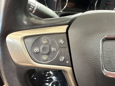 Used 2021 GMC Acadia Denali w/ Denali Ultimate Package AWD/4WD image 20