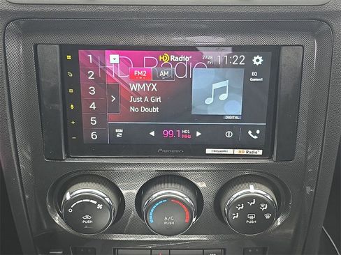 Used 2010 Dodge Challenger R/T image 13