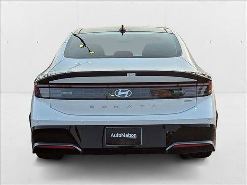 New 2025 Hyundai Sonata Limited image 7