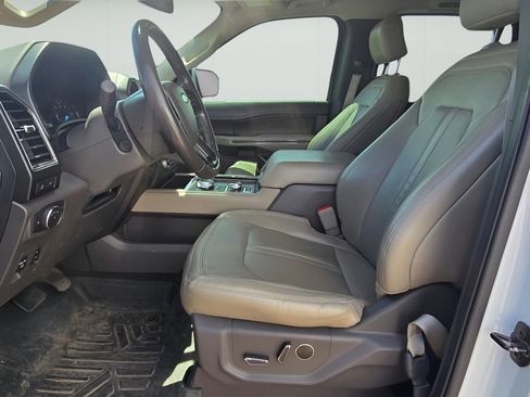 Used 2020 Ford Expedition Limited w/ Equipment Group 302A AWD/4WD image 28