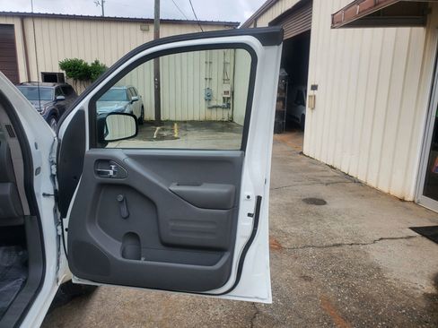 Used 2019 Nissan Frontier S RWD image 26