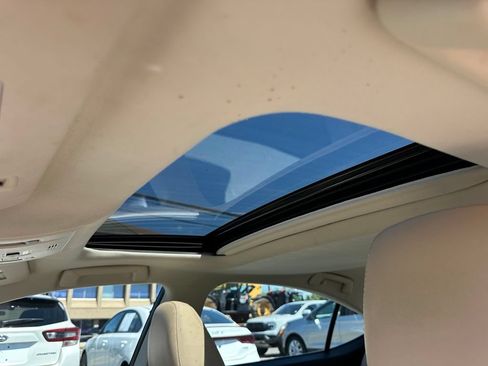 Used 2017 Lexus ES 350 w/ Luxury Package FWD image 6