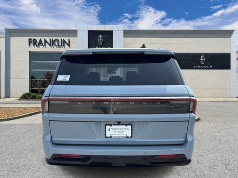 New 2026 Lincoln Navigator L Reserve AWD/4WD image 6