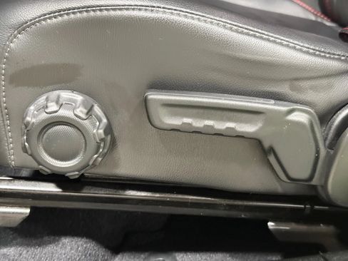 Used 2018 Jeep Wrangler Unlimited Rubicon w/ Dual Top Group image 20