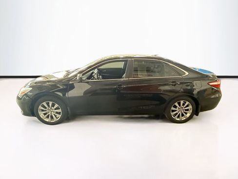 Used 2015 Toyota Camry XLE image 9