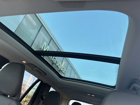 Used 2025 Volvo XC90 B6 Plus image 26