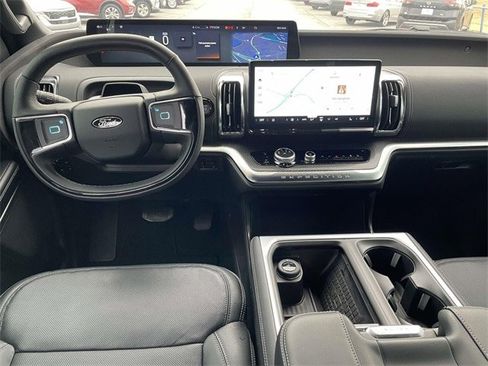 Certified 2025 Ford Expedition Max Platinum w/ Stealth Appearance Package image 4