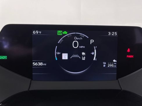 Used 2023 Toyota Prius Prime FWD image 18