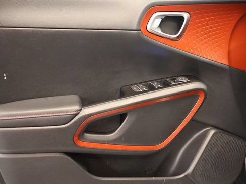Used 2023 Kia Soul GT-Line FWD image 10