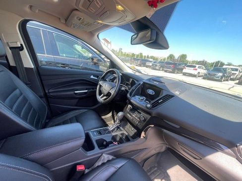 Used 2017 Ford Escape Titanium w/ Canadian Touring Package AWD/4WD image 5