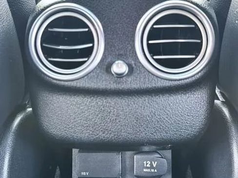 Used 2019 Mercedes-Benz E 300 image 49