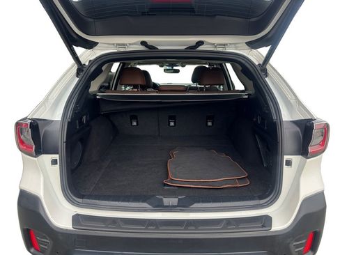 Used 2020 Subaru Outback Touring AWD/4WD image 5