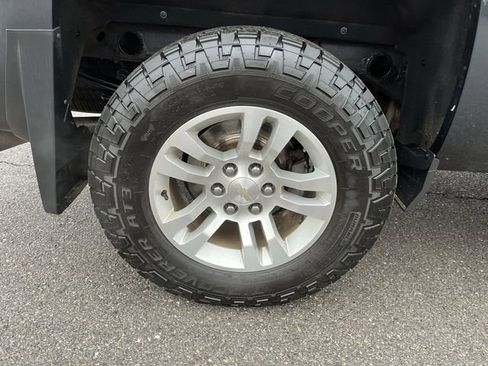 Used 2018 Chevrolet Silverado 1500 LT w/ All Star Edition image 20