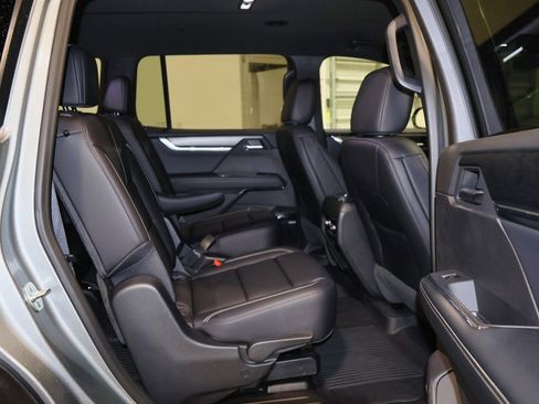 New 2025 GMC Acadia Elevation w/ Elevation Premium Package image 29