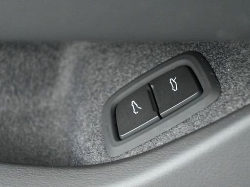 New 2026 Chevrolet Corvette Stingray Preferred Cpe image 34