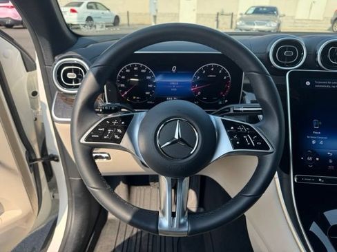 Used 2024 Mercedes-Benz GLC 300 4MATIC image 7