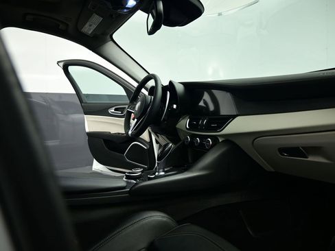 Used 2018 Alfa Romeo Giulia Ti Sport w/ Quick Order Package 22S Sport image 30