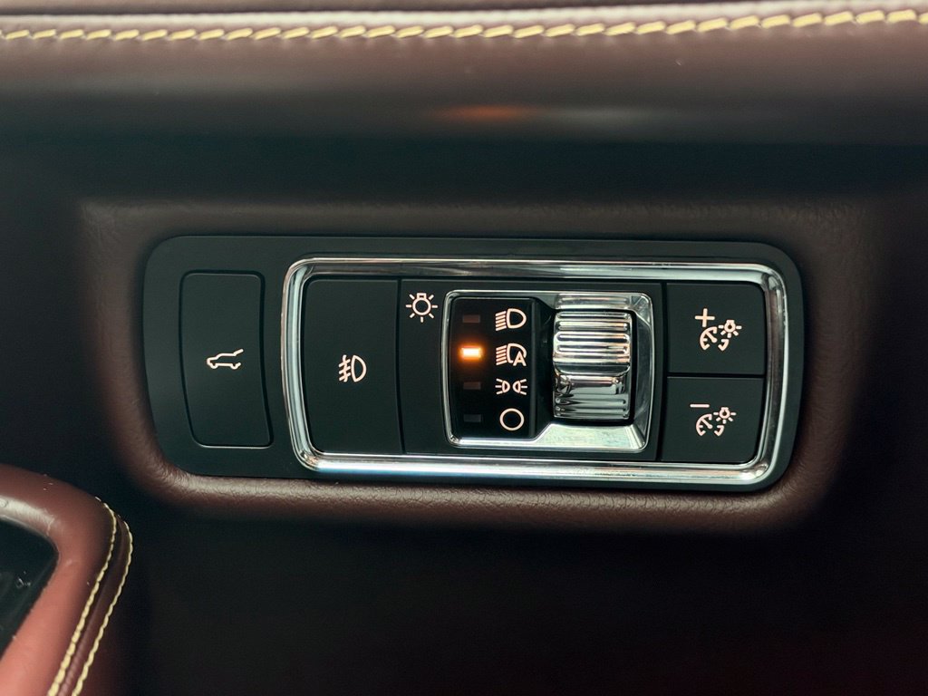 Used 2020 Lincoln Aviator Black Label w/ Dynamic Handling Package AWD/4WD image 29
