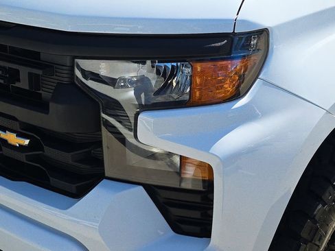 Used 2022 Chevrolet Silverado 1500 Custom image 34