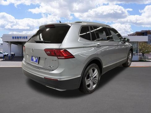 Used 2021 Volkswagen Tiguan SEL AWD/4WD image 3
