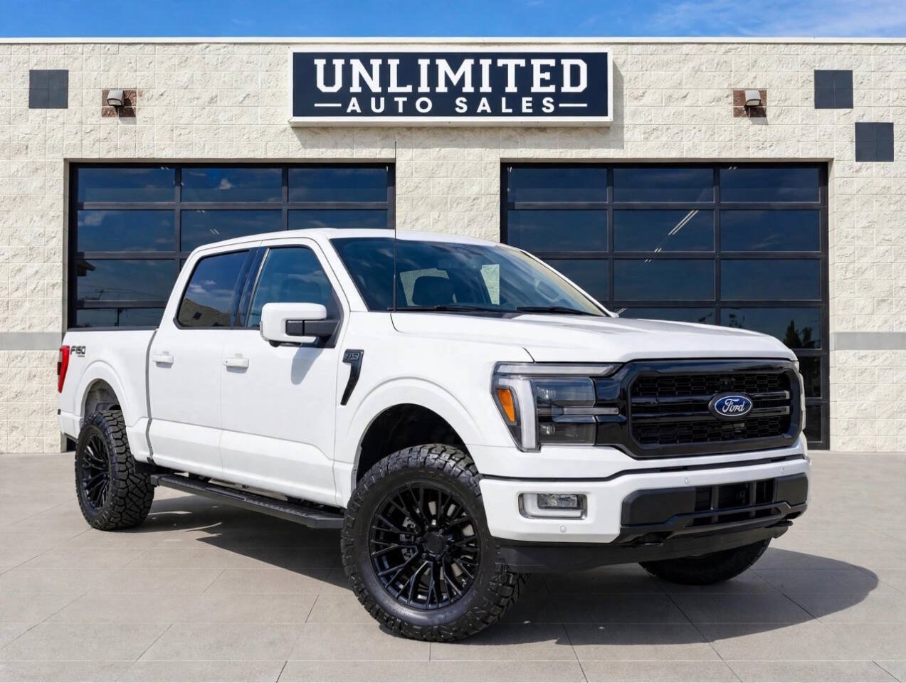 Used 2024 Ford F150 Lariat w/ Equipment Group 502A High AWD/4WD image 1
