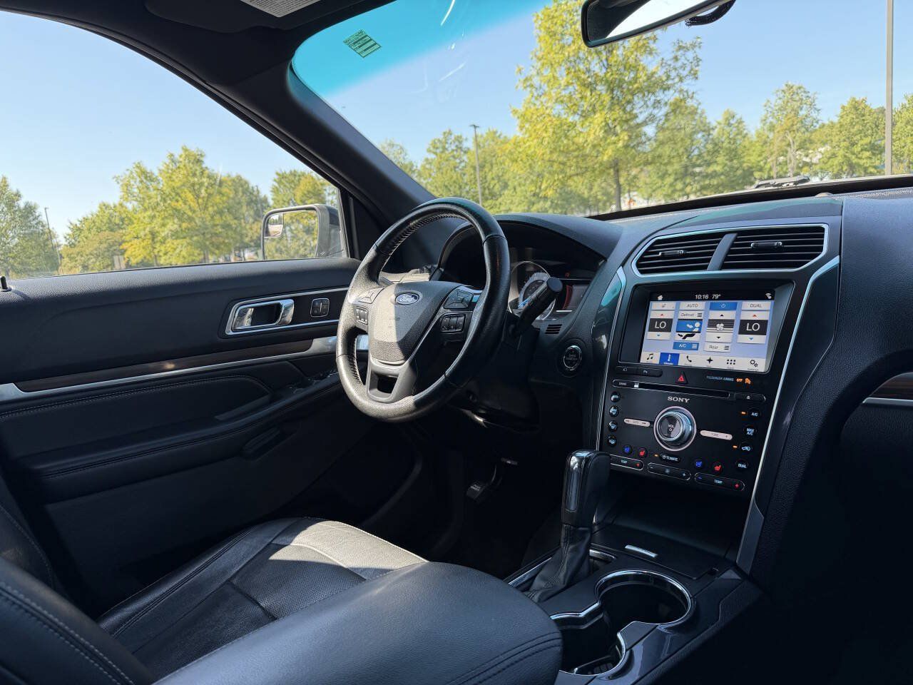 Used 2017 Ford Explorer Limited FWD image 21