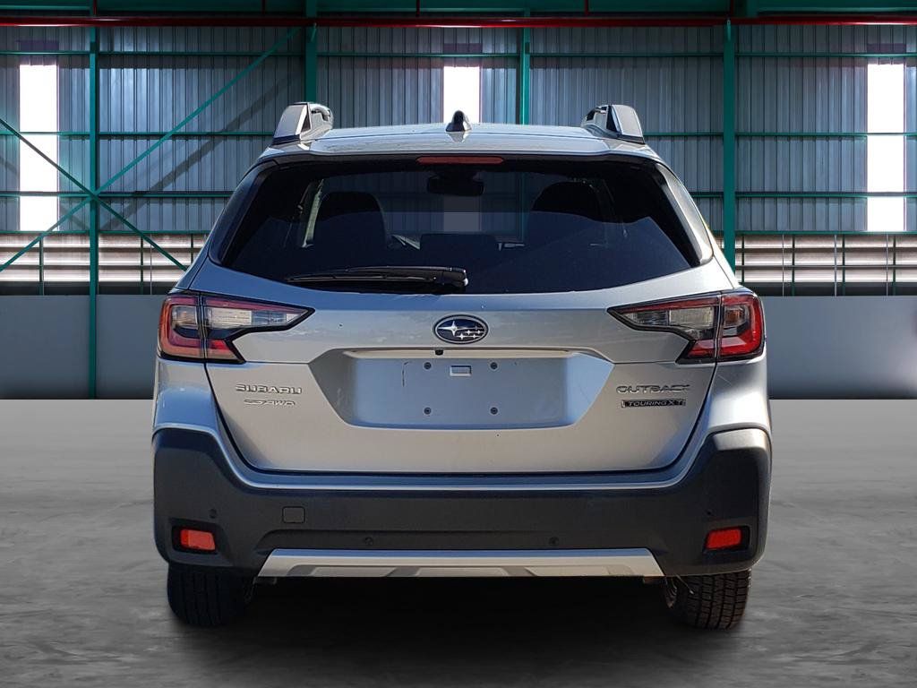 Used 2023 Subaru Outback Touring XT AWD/4WD image 4