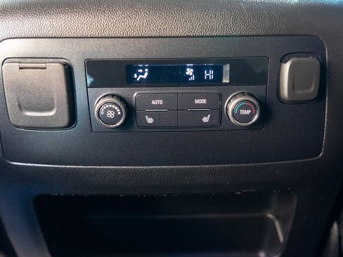 Used 2019 GMC Yukon SLT w/ HD Trailering Package image 15