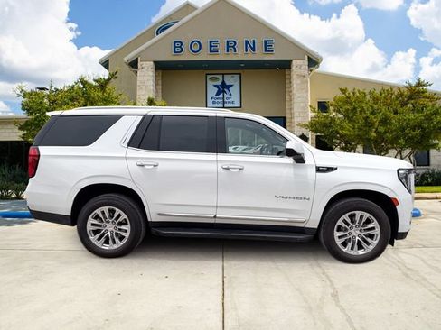 Used 2023 GMC Yukon SLT w/ Max Trailering Package AWD/4WD image 6