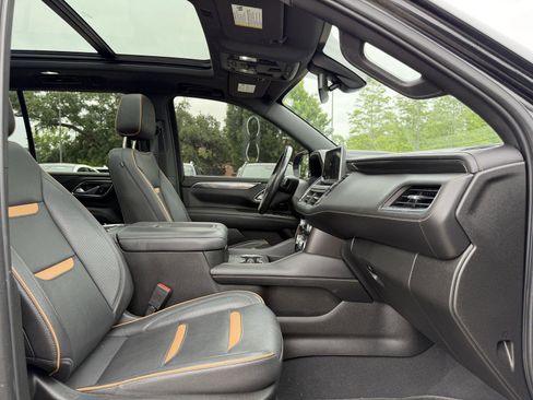Used 2022 GMC Yukon AT4 AWD/4WD image 32