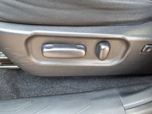 Used 2021 Toyota Tacoma TRD Off-Road image 25