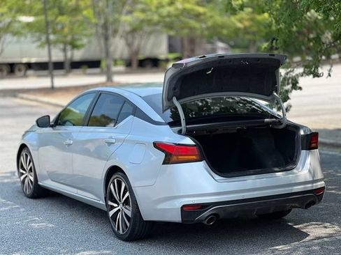 Used 2021 Nissan Altima 2.5 SR FWD image 40