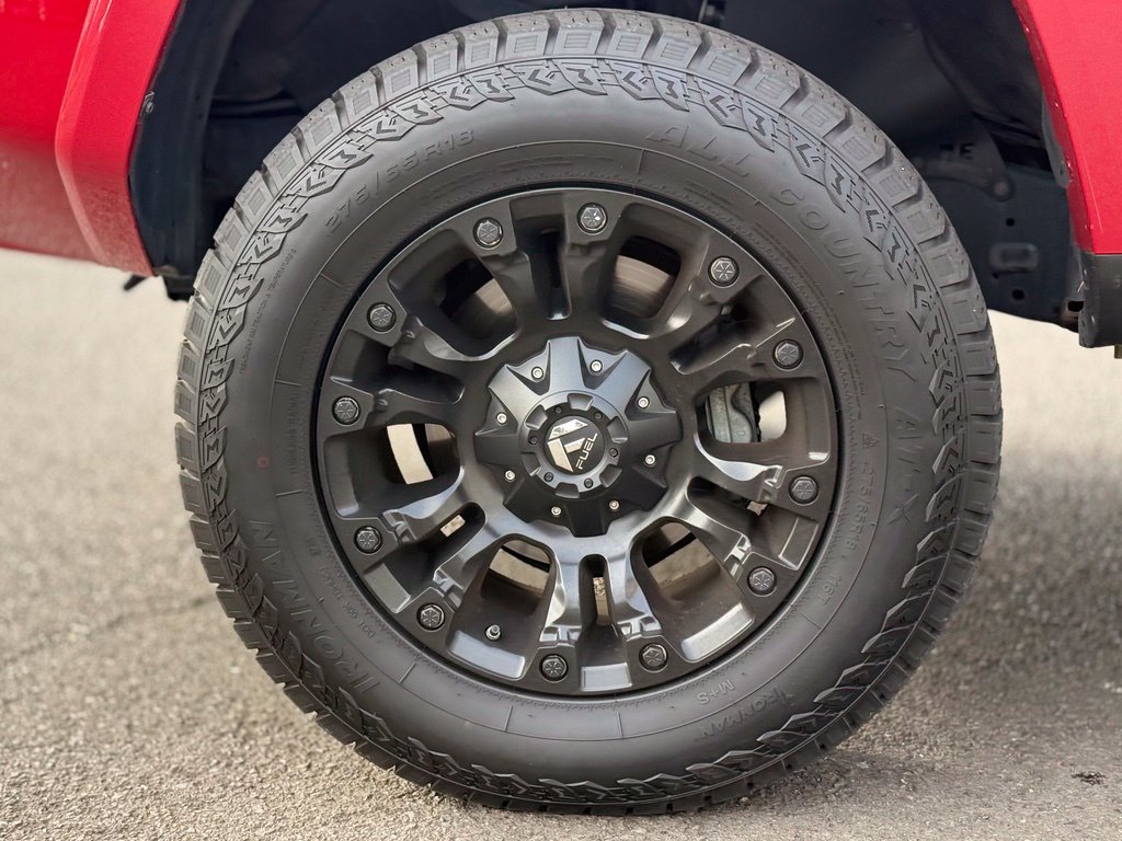 Used 2021 Toyota 4Runner SR5 Premium w/ Moonroof Package AWD/4WD image 9