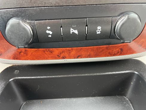 Used 2013 Chevrolet Tahoe LT w/ All-Star Edition AWD/4WD image 18