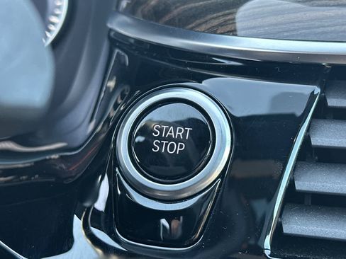 Used 2019 BMW 530e image 24