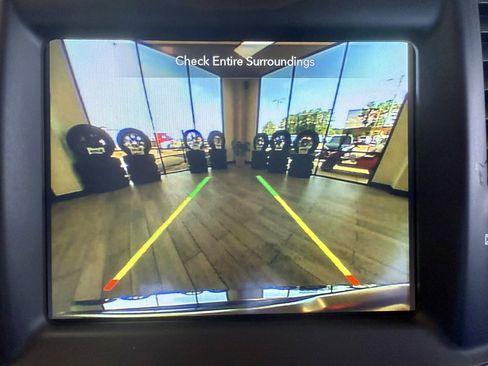 Used 2018 Chrysler 300 Touring L image 11