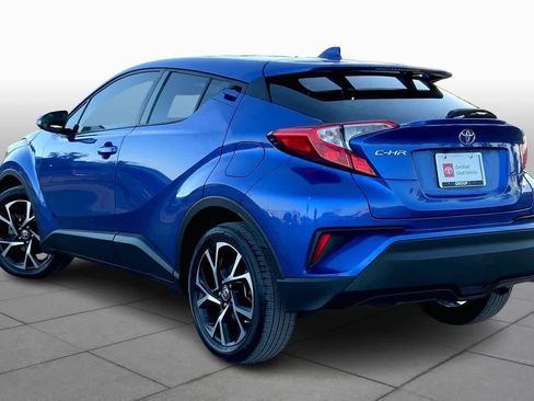 Used 2022 Toyota C-HR XLE image 11