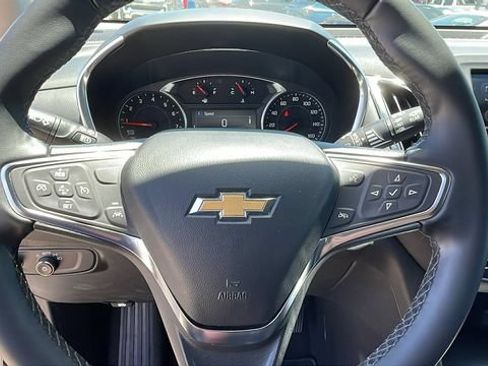 Used 2024 Chevrolet Equinox LT AWD/4WD image 21