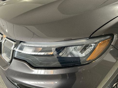 Used 2022 Jeep Compass Limited image 7