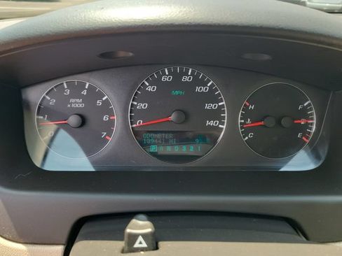 Used 2009 Chevrolet Impala LT w/ Luxury Edition Package FWD image 18