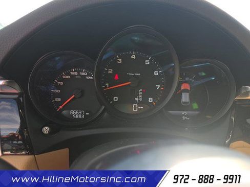 Used 2018 Porsche Macan image 11